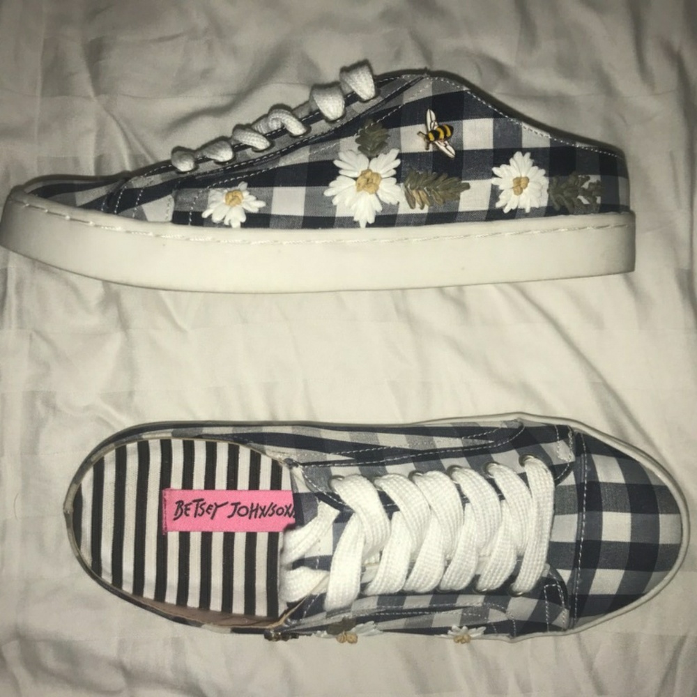 Size 5 Betsey Johnson sneakers NEW